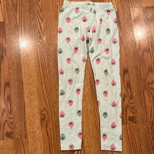 Girls leggings with strawberries theme